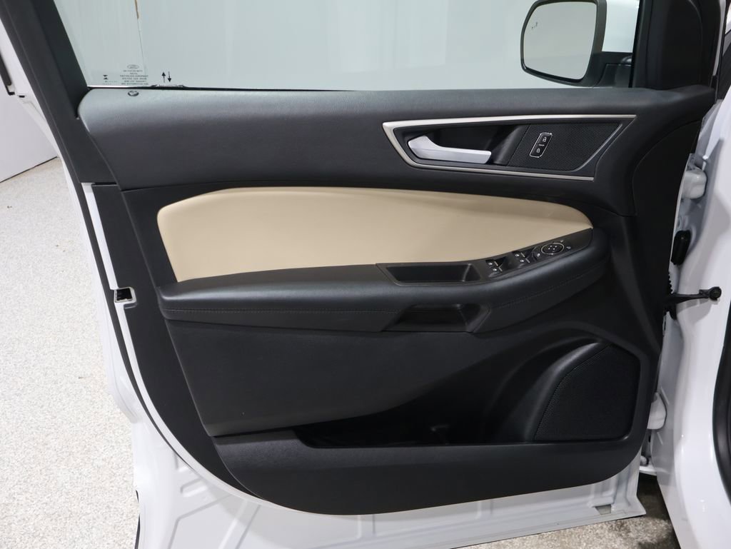 Used 2024 Ford Edge SEL image 13