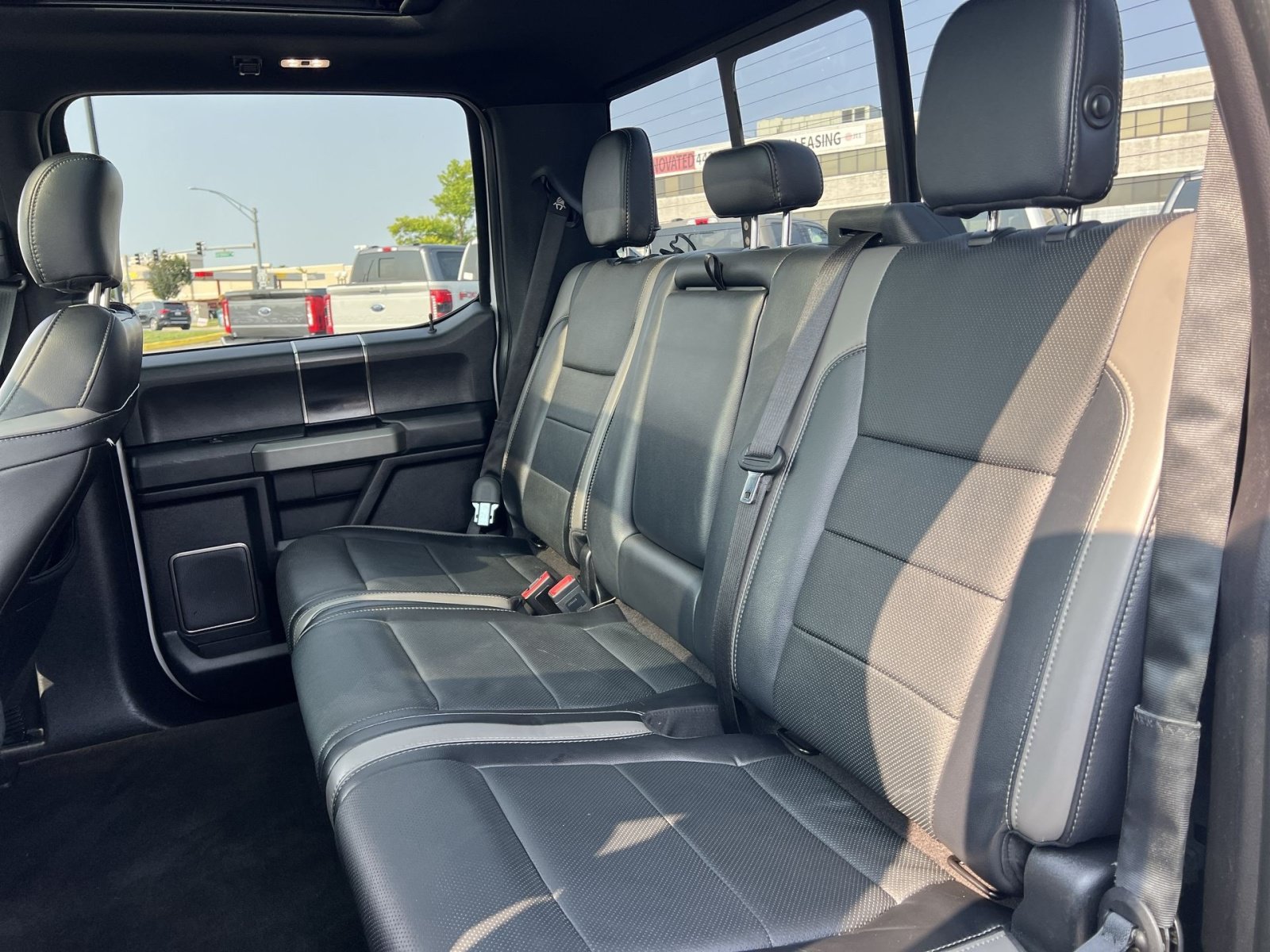 Used 2018 Ford F150 Raptor w/ Equipment Group 802A Luxury AWD/4WD image 24