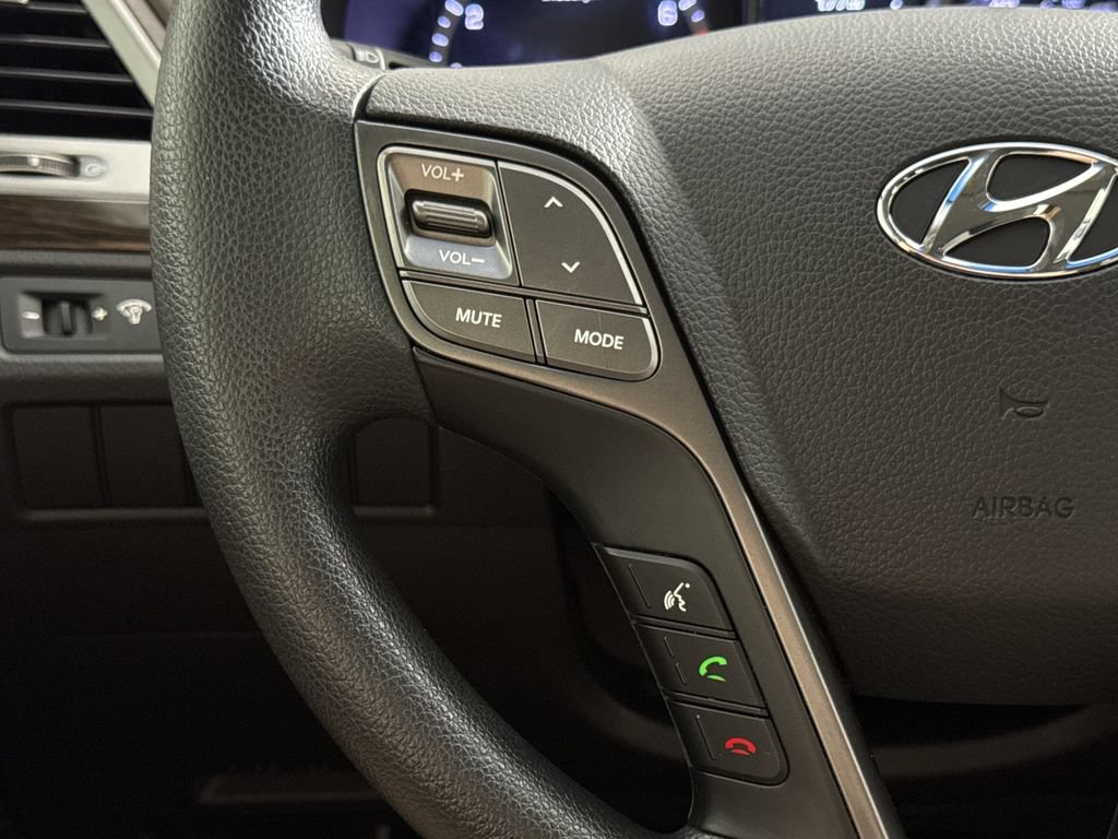 Used 2018 Hyundai Santa Fe Sport w/ 2.4L Value Package 02 FWD image 16