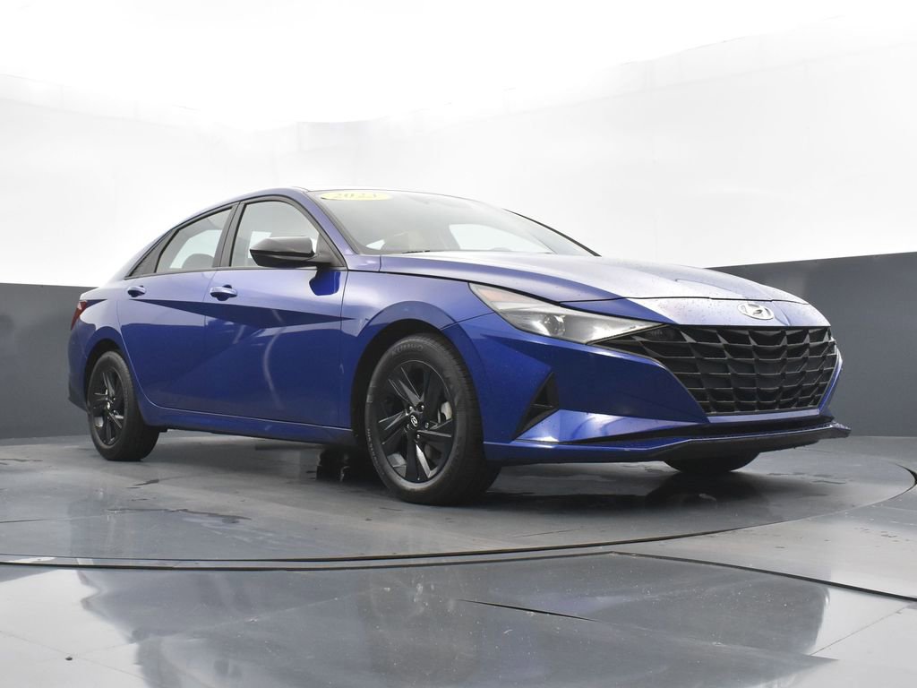 Used 2023 Hyundai Elantra SEL image 20