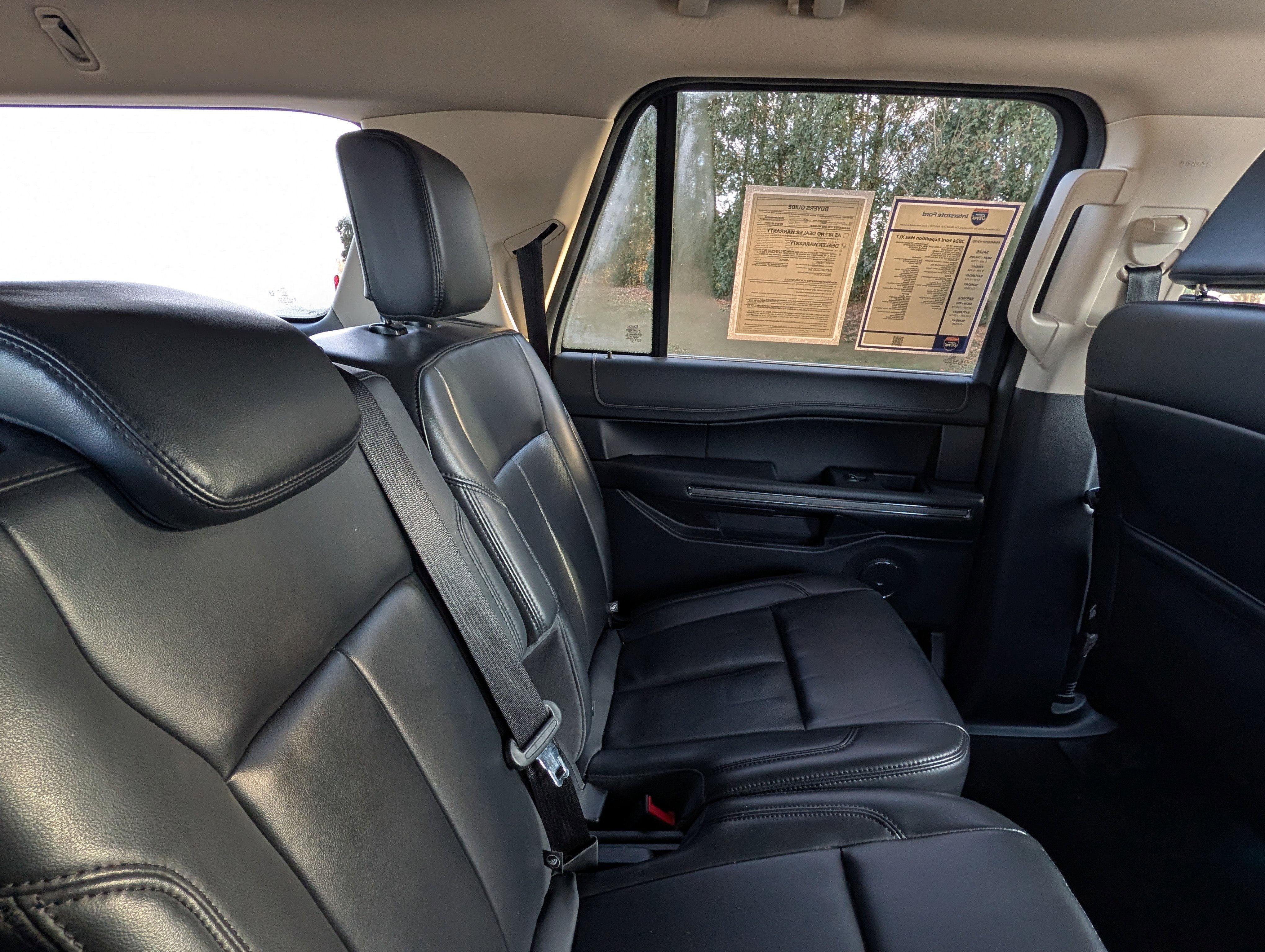 Used 2024 Ford Expedition Max XLT image 34