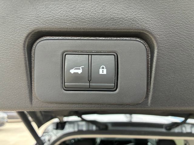 Used 2023 Nissan Rogue SL image 13