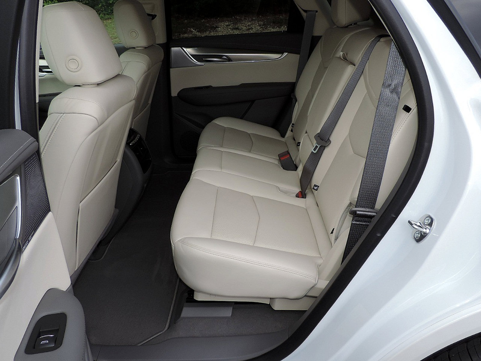 New 2026 Cadillac XT5 Premium Luxury FWD image 17