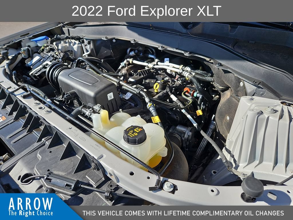 Used 2022 Ford Explorer XLT w/ Equipment Group 202A AWD/4WD image 15