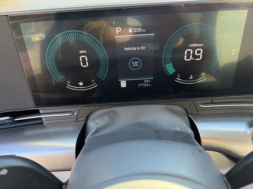 Used 2025 Hyundai Kona SEL image 5