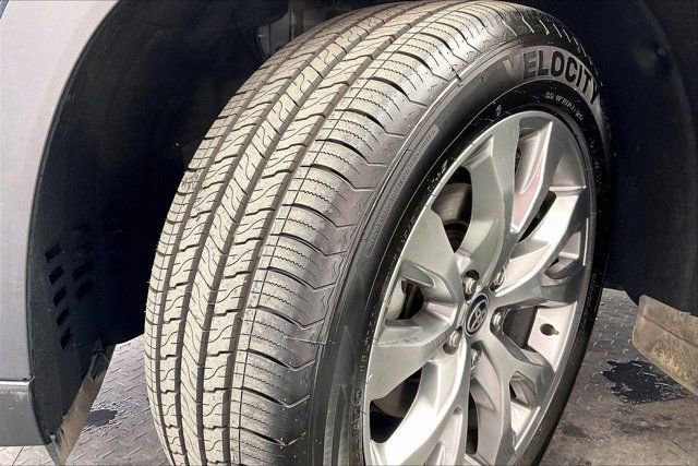 Used 2024 Toyota Grand Highlander Limited image 34