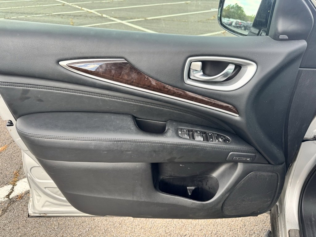 Used 2014 INFINITI QX60 AWD w/ Deluxe Touring Package image 21