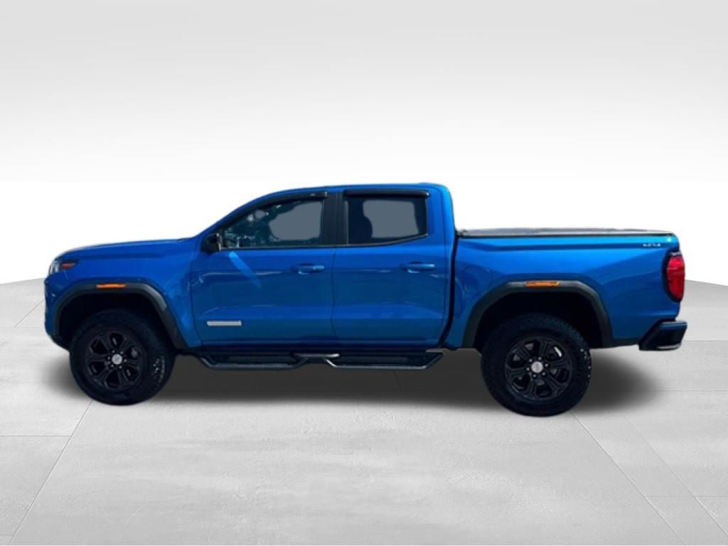 Used 2023 GMC Canyon Elevation w/ Elevation Premium Package AWD/4WD image 2