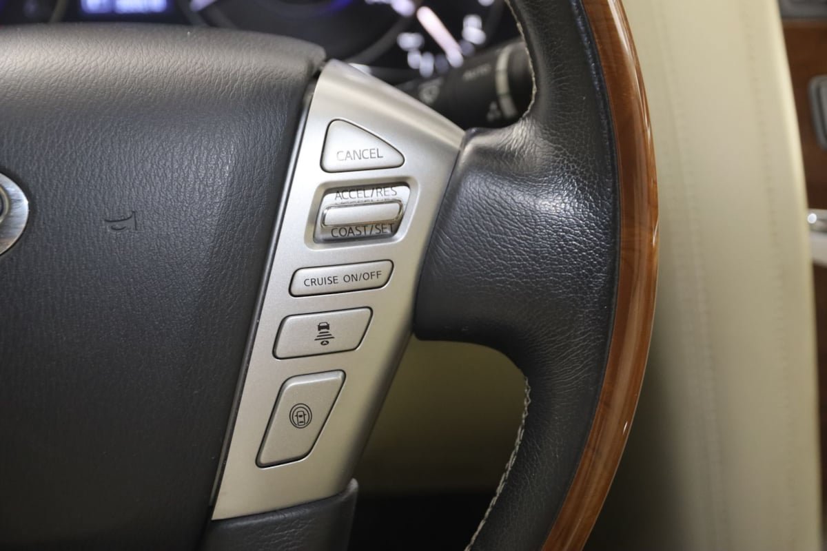 Used 2018 INFINITI QX80 4WD w/ Driver Assistance Package image 39