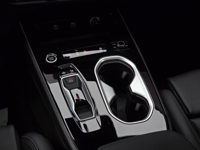 Used 2026 Audi A6 Premium Plus w/ Premium Plus Package image 19