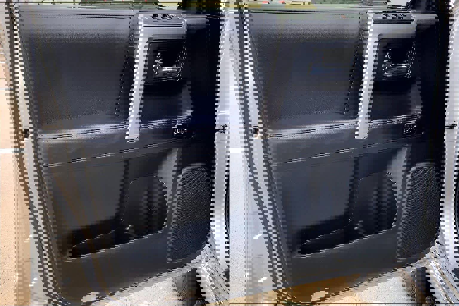 Used 2023 Toyota 4Runner Limited image 21