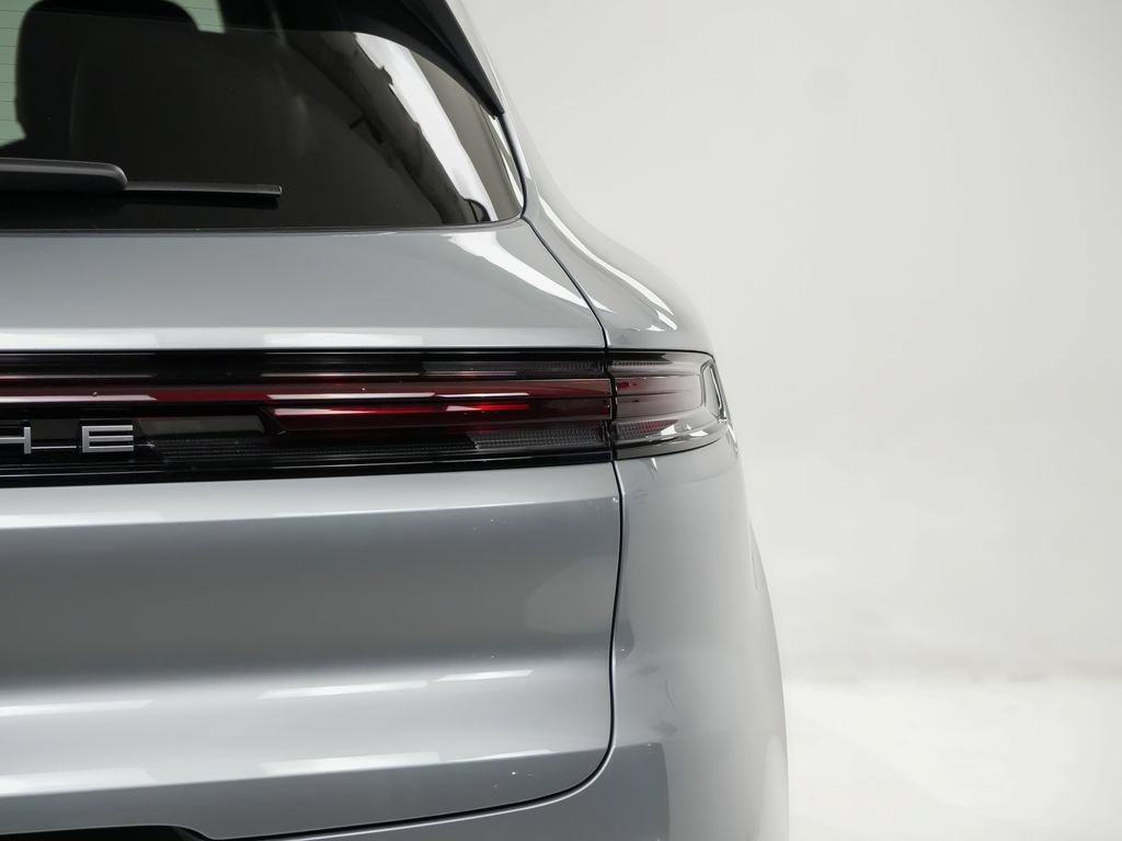 New 2026 Porsche Cayenne AWD/4WD image 12