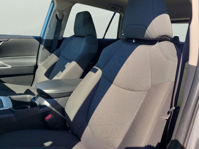 Used 2024 Toyota RAV4 XLE image 24