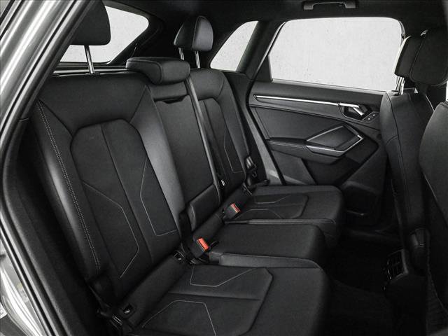 Certified 2025 Audi Q3 2.0T Premium w/ Convenience Package image 21