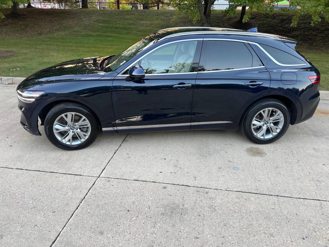 Used 2023 Genesis GV70 2.5T AWD/4WD image 16