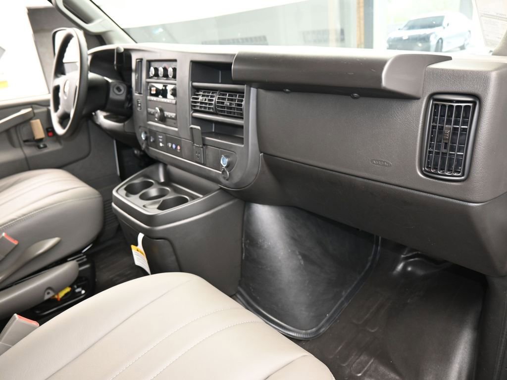 New 2025 Chevrolet Express 2500 w/ Driver Convenience Package image 39