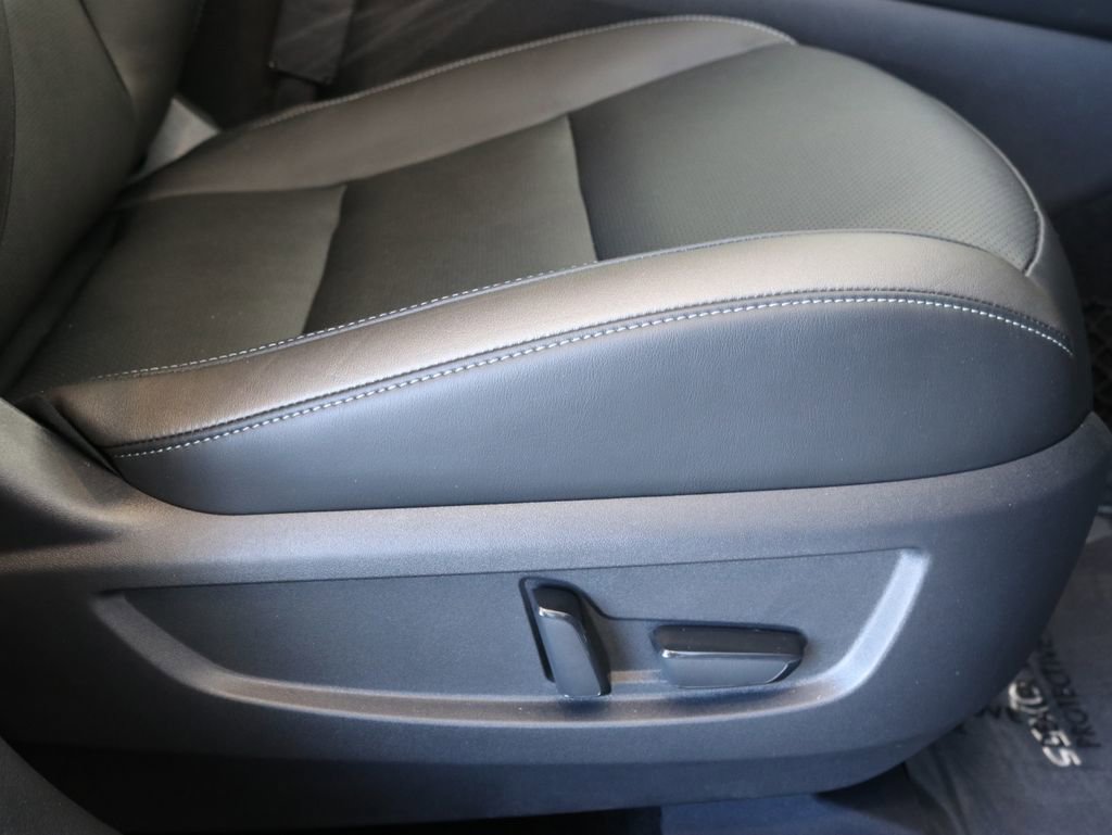 Certified 2025 INFINITI QX55 Luxe w/ Cargo Package AWD/4WD image 32