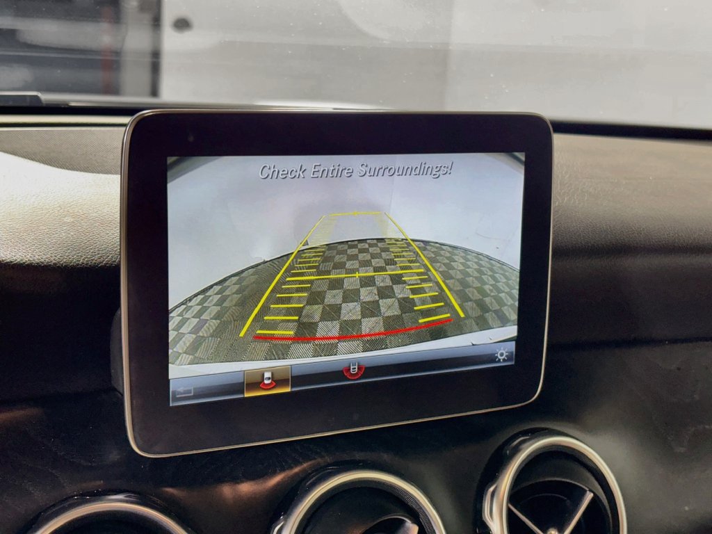 Used 2019 Mercedes-Benz GLA 250 4MATIC image 16