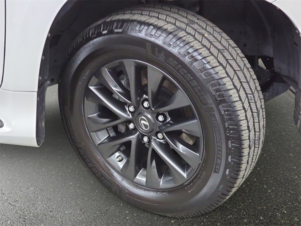 Used 2020 Lexus GX 460 Premium w/ Premium Package image 33