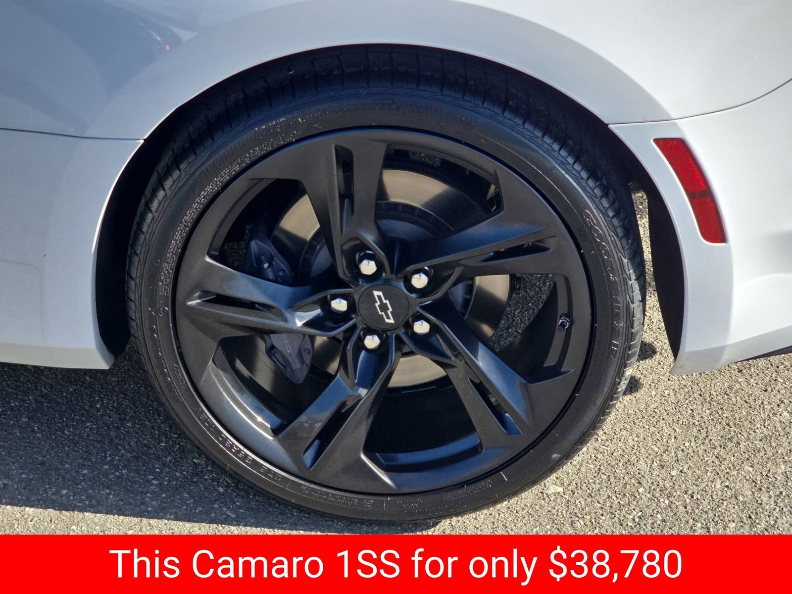 Used 2021 Chevrolet Camaro SS image 38