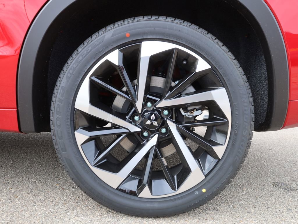 New 2025 Mitsubishi Outlander SEL image 28