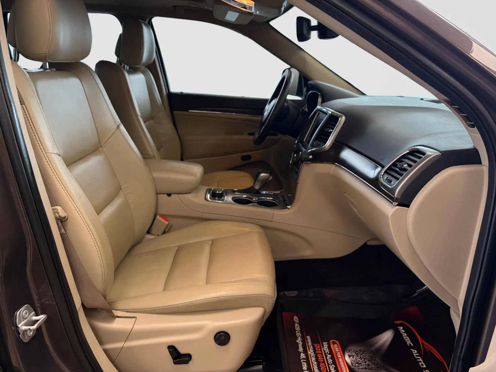 Used 2018 Jeep Grand Cherokee Limited AWD/4WD image 20