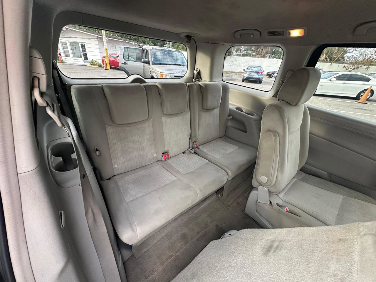 Used 2011 Nissan Quest SV FWD image 9