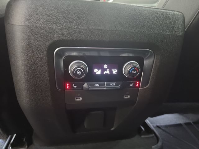 Used 2021 Chevrolet Tahoe LT AWD/4WD image 27