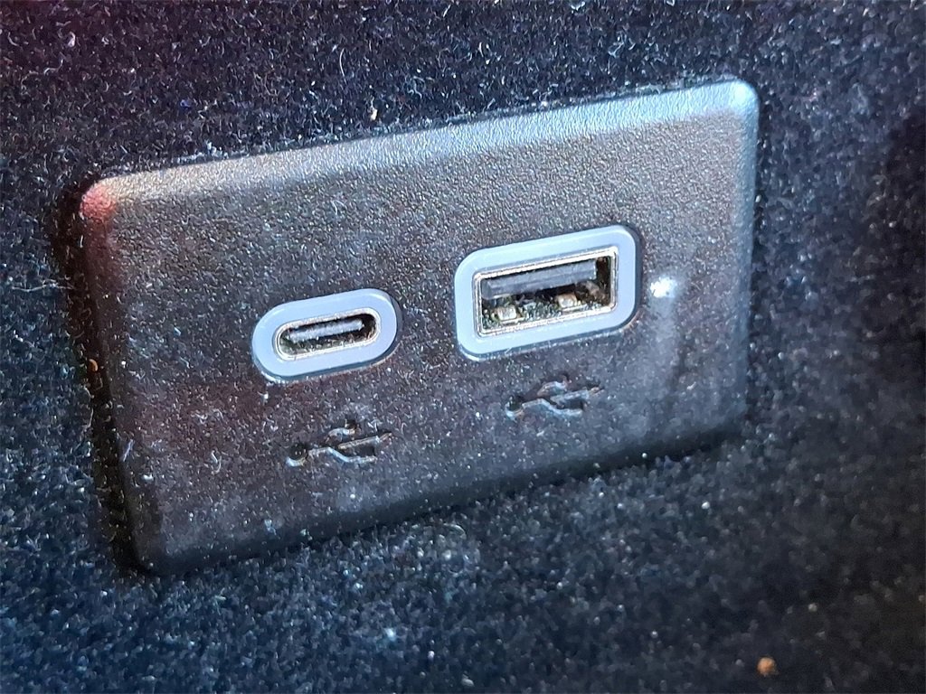 Certified 2024 Cadillac XT4 Premium Luxury image 23