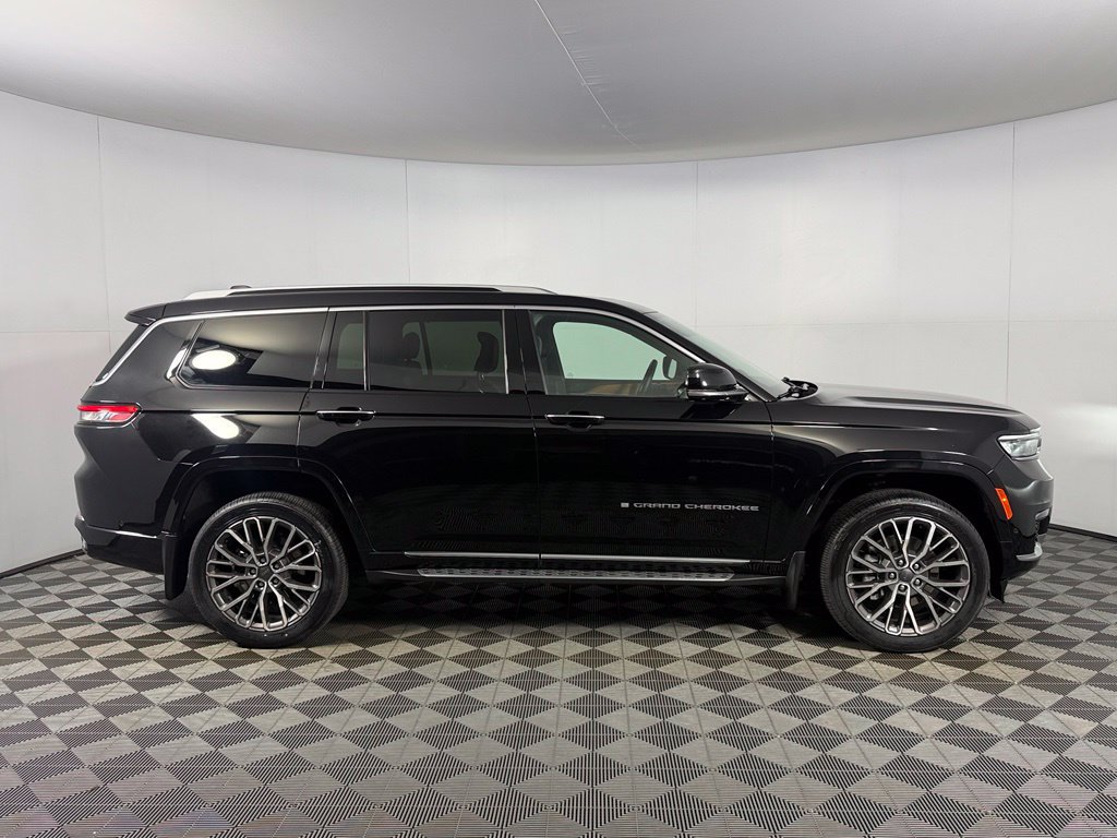 Certified 2023 Jeep Grand Cherokee L Summit AWD/4WD image 4