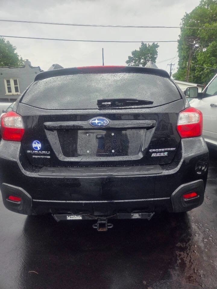 Used 2016 Subaru Crosstrek 2.0i Premium AWD/4WD image 3