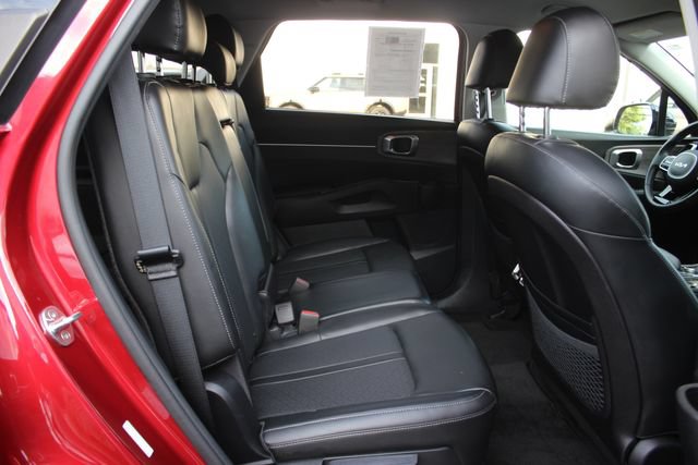 Used 2022 Kia Sorento S AWD/4WD image 32