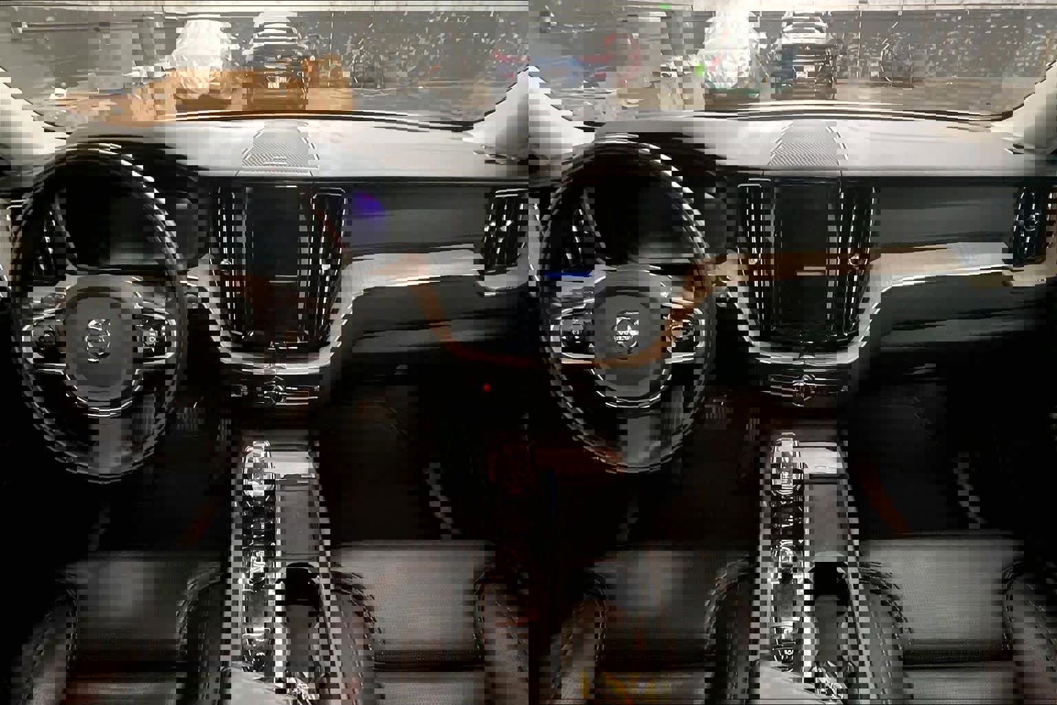 Used 2022 Volvo XC60 B5 Inscription w/ Advanced Package image 16