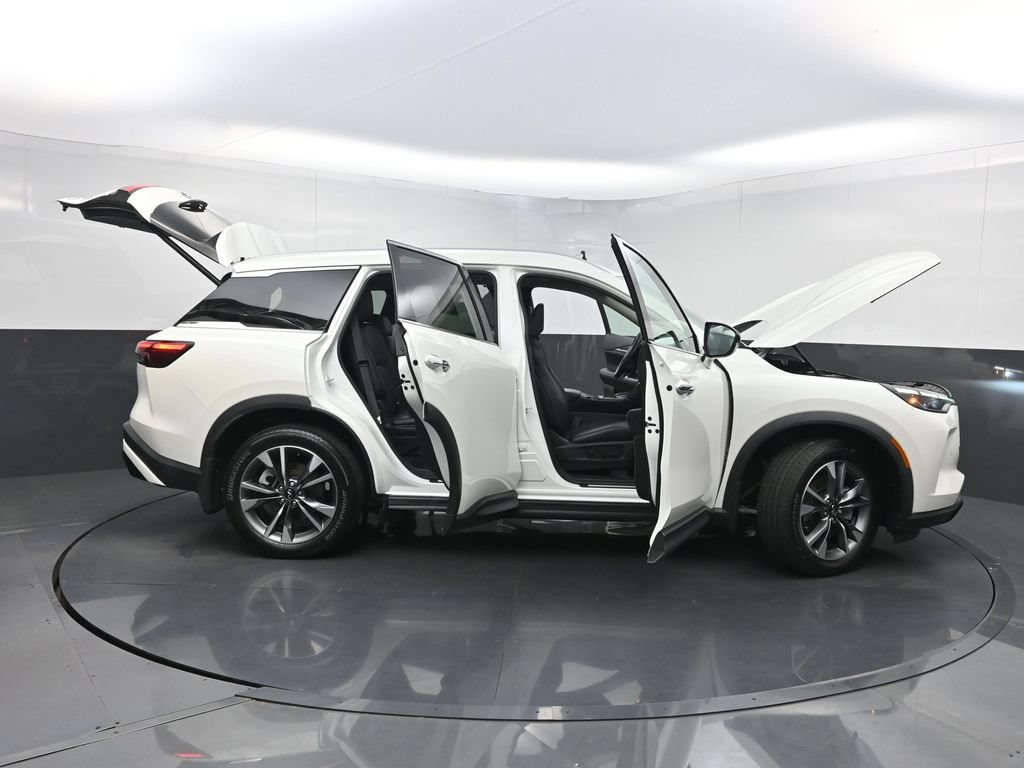 Used 2023 INFINITI QX60 Luxe w/ Performance Audio Package FWD image 40