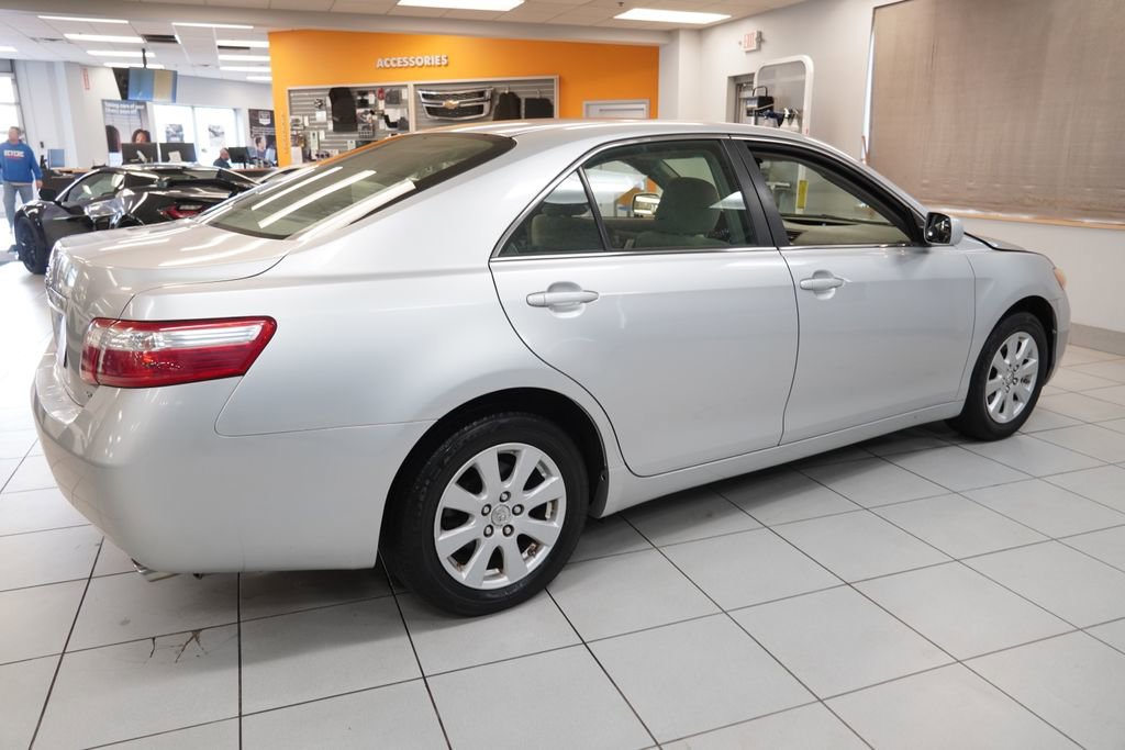 Used 2009 Toyota Camry XLE FWD image 12