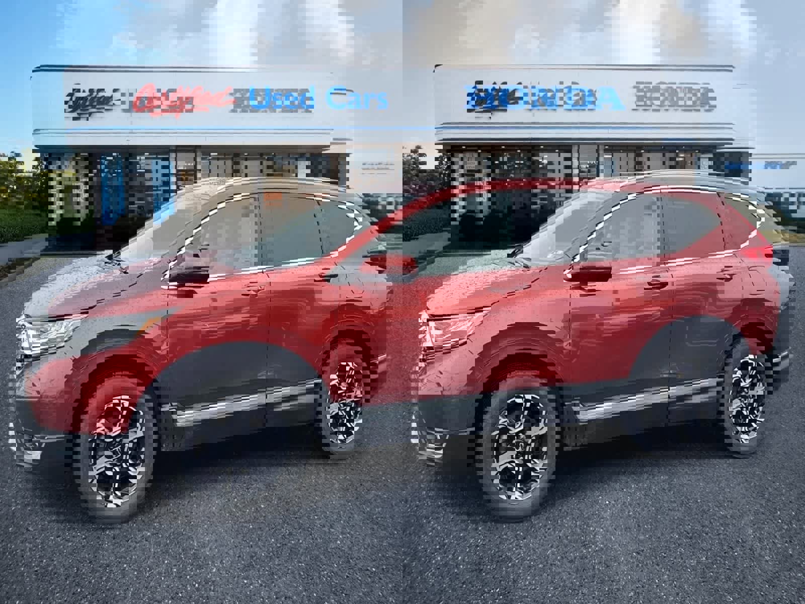 Used 2017 Honda CR-V Touring image 2