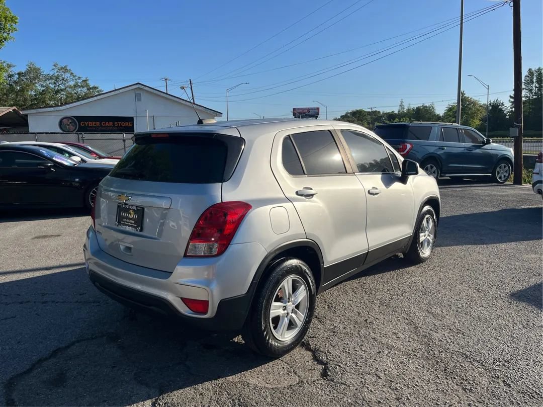 Used 2019 Chevrolet Trax LS FWD image 5