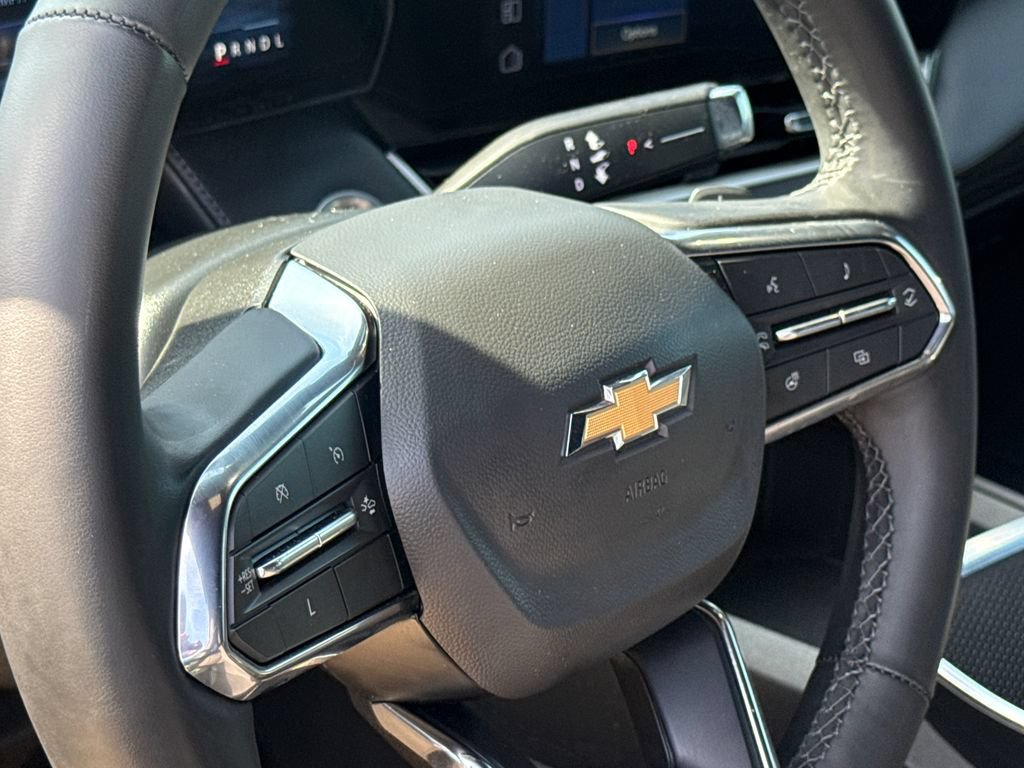 Used 2025 Chevrolet Equinox LT w/ Safety and Technology Package FWD image 29