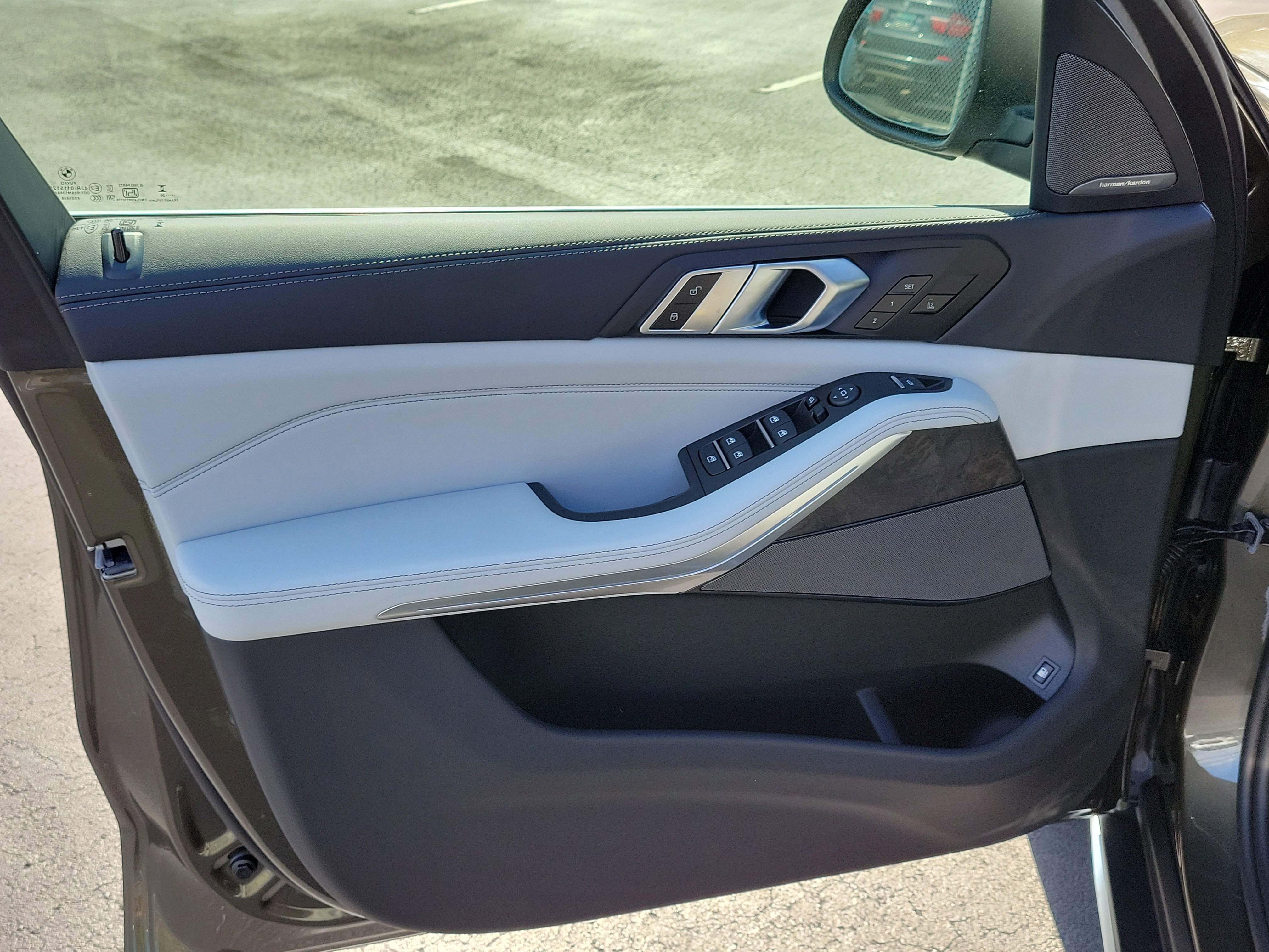 New 2026 BMW X5 xDrive50e image 13