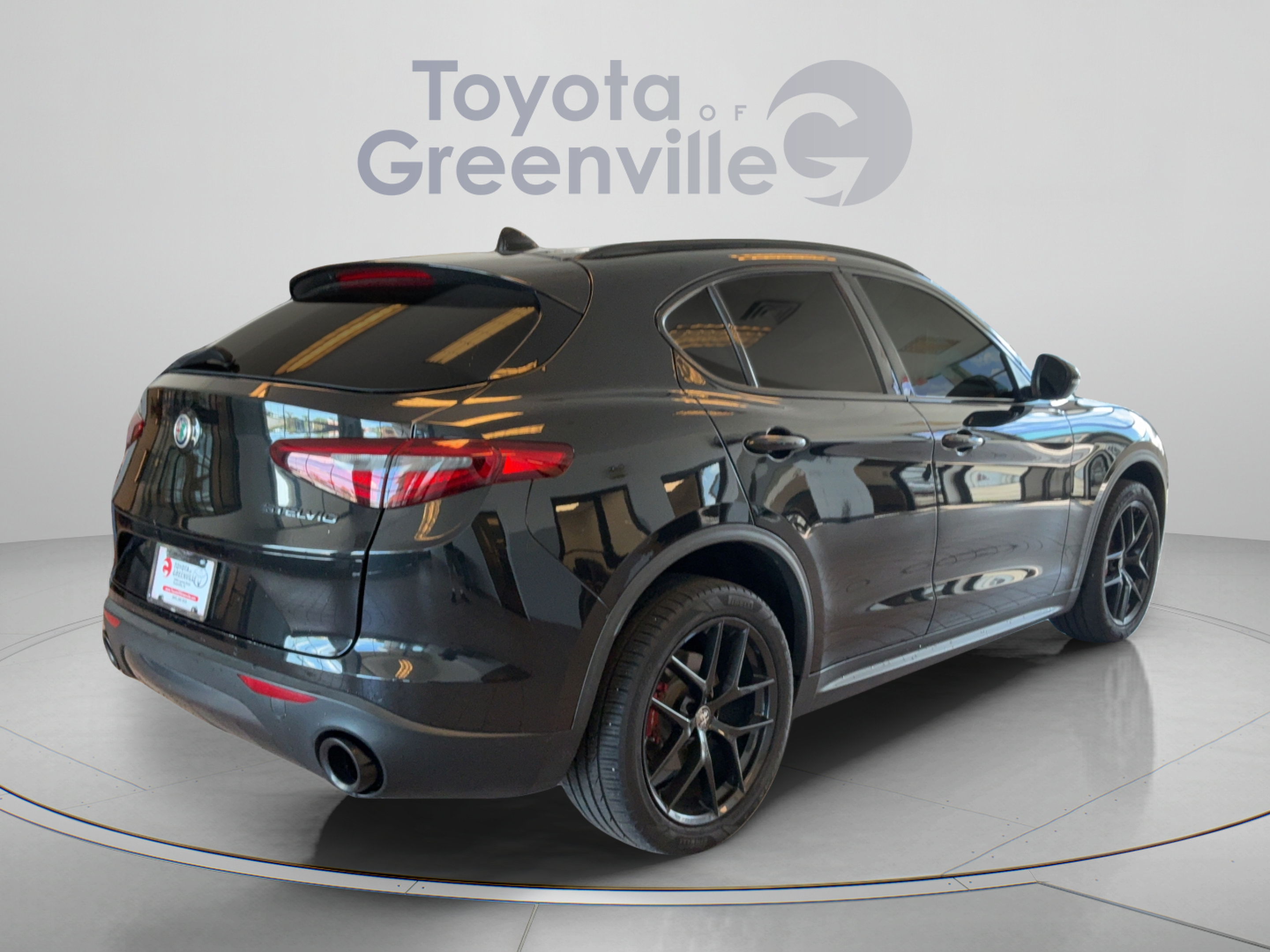 Used 2019 Alfa Romeo Stelvio Ti w/ Nero Edizione AWD/4WD image 6