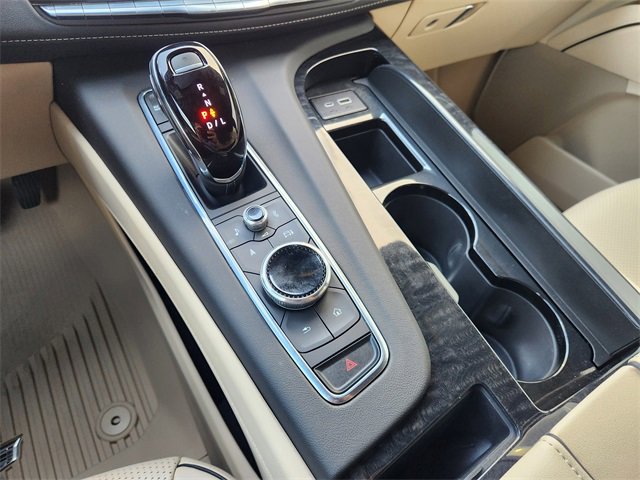 Used 2024 Cadillac Escalade Premium Luxury w/ Performance Package AWD/4WD image 22