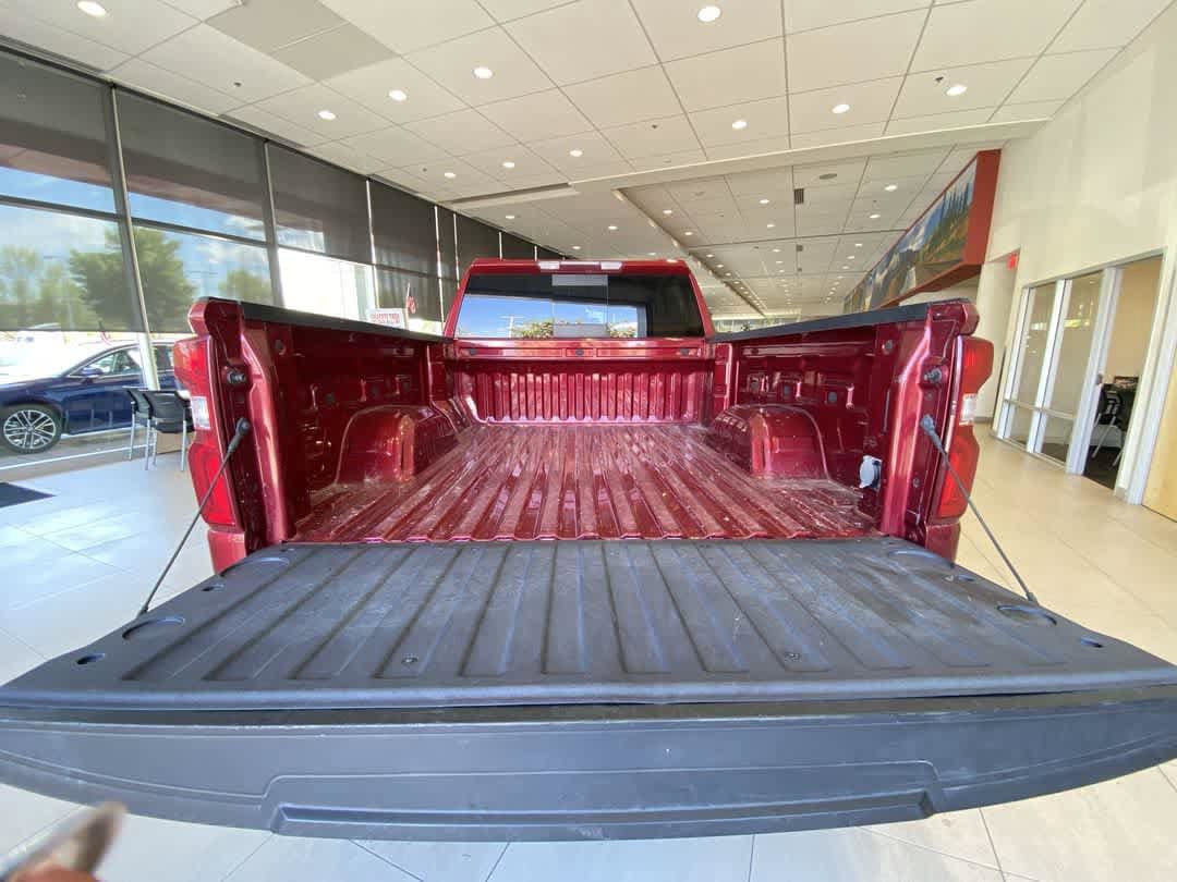 Used 2019 Chevrolet Silverado 1500 RST w/ True North Edition AWD/4WD image 33