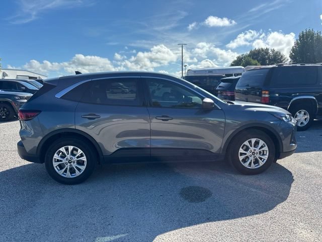 Used 2023 Ford Escape Active FWD image 4