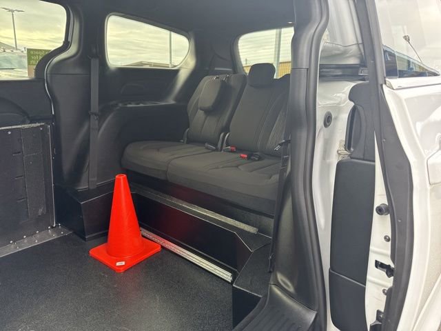 Used 2024 Chrysler Pacifica Touring image 19