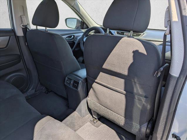 Used 2015 Nissan Rogue SV w/ SV Premium Package image 29