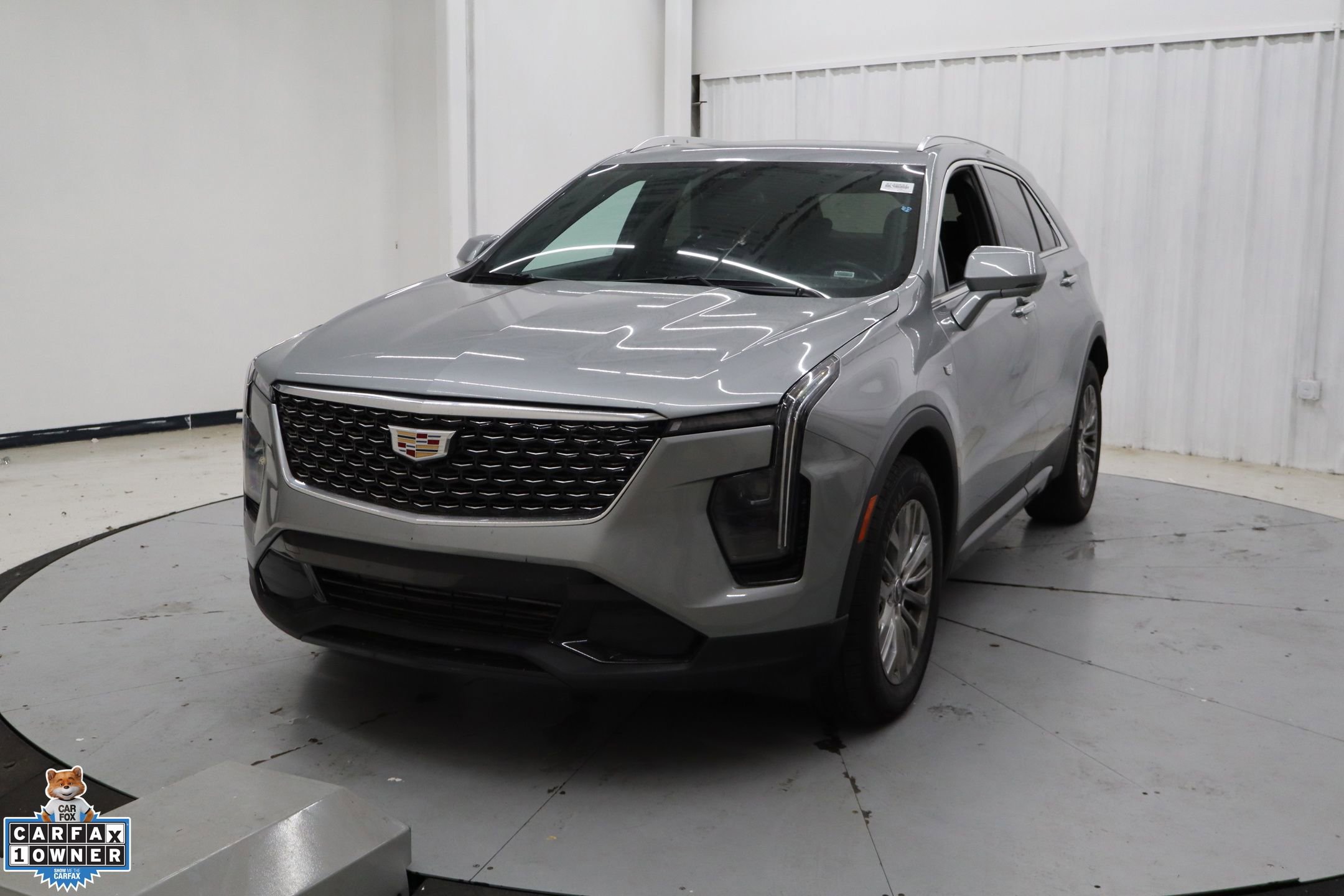 Used 2025 Cadillac XT4 Premium Luxury FWD image 7