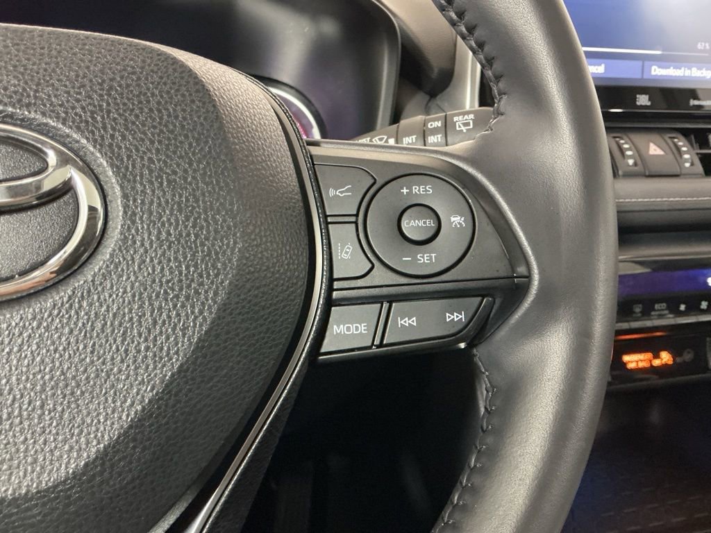 Used 2019 Toyota RAV4 Limited image 18