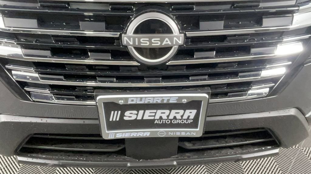 New 2025 Nissan Rogue SV image 10