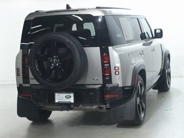 Used 2022 Land Rover Defender 110 X-Dynamic HSE AWD/4WD image 9