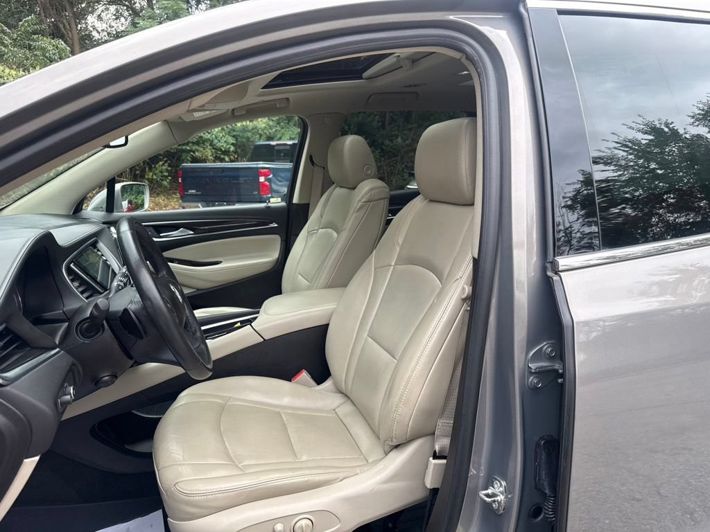 Used 2018 Buick Enclave Premium w/ Experience Buick Package AWD/4WD image 17